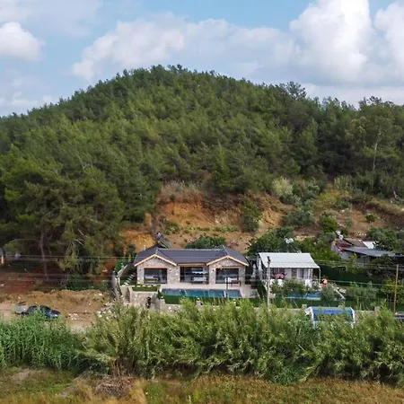 Guentekin Stone Hotel *