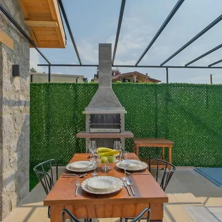 Guentekin Stone Hotel